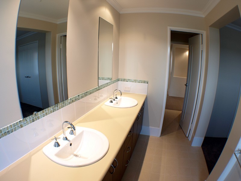 7 Birmingham Parade, Forrestdale WA 6112