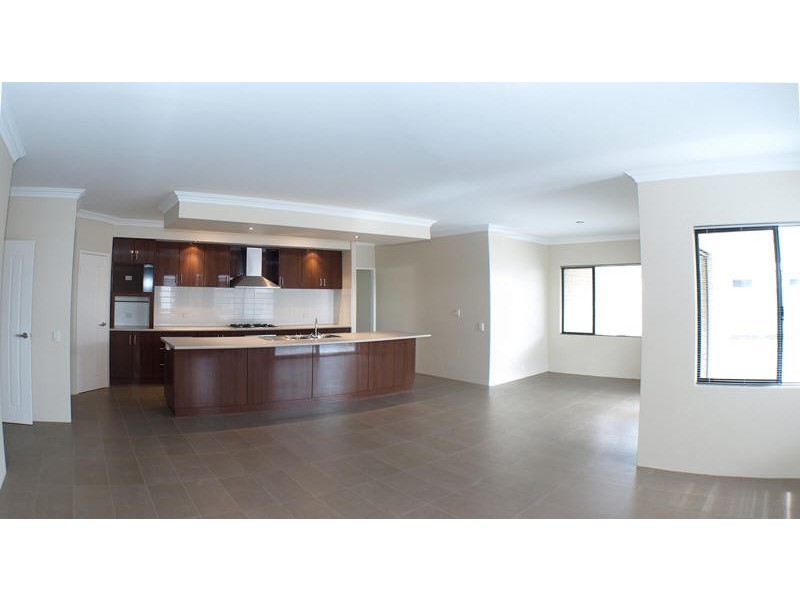 7 Birmingham Parade, Forrestdale WA 6112