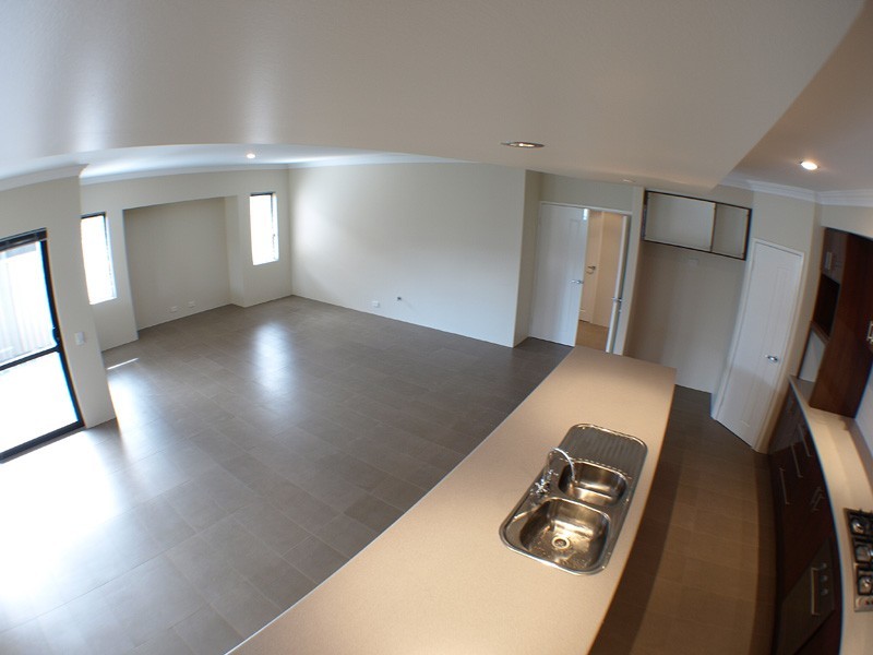 7 Birmingham Parade, Forrestdale WA 6112