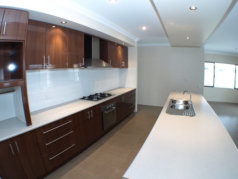 7 Birmingham Parade, Forrestdale WA 6112