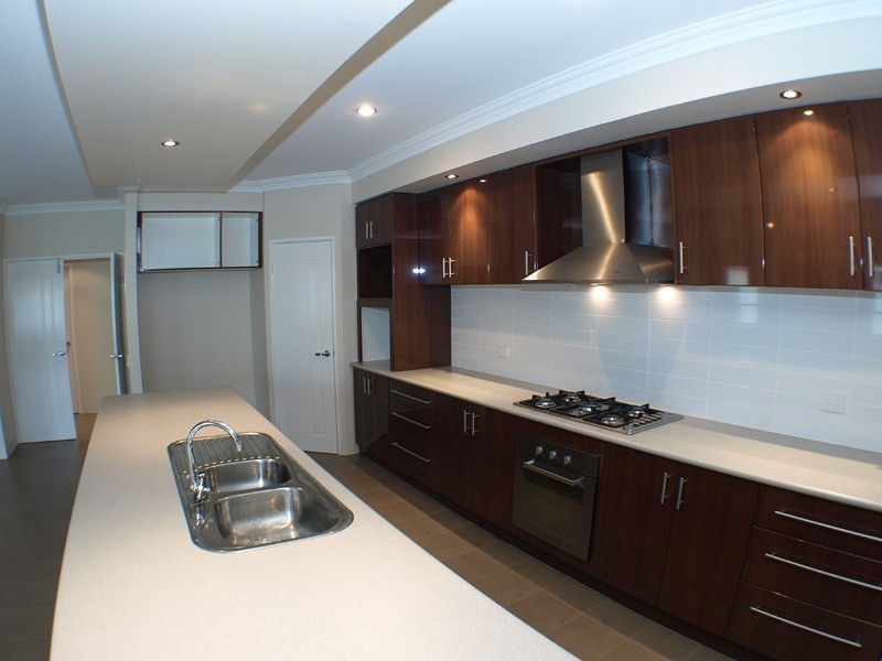 7 Birmingham Parade, Forrestdale WA 6112