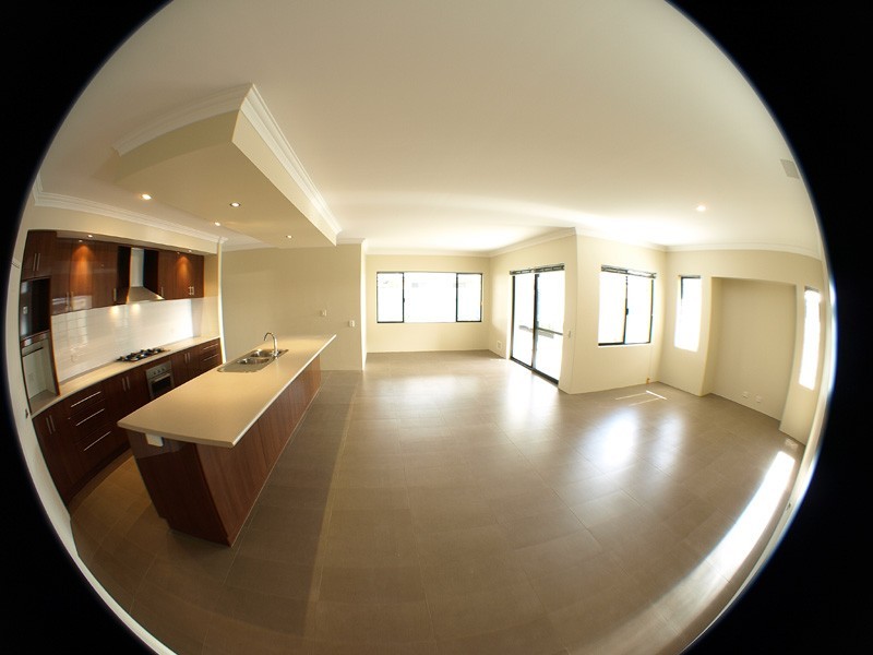 7 Birmingham Parade, Forrestdale WA 6112