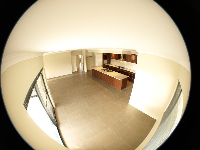 7 Birmingham Parade, Forrestdale WA 6112