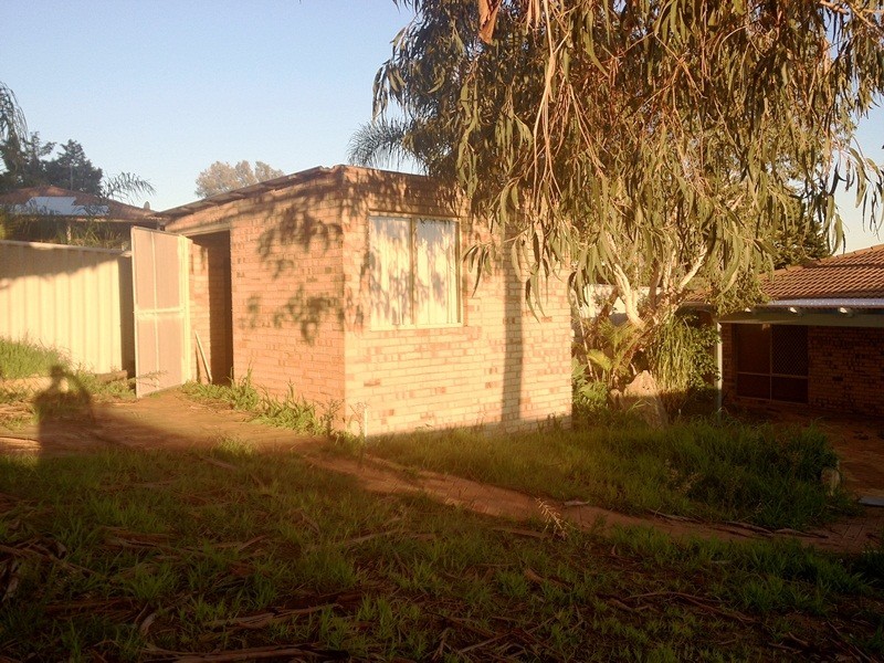 3 The Ramble, Parmelia WA 6167