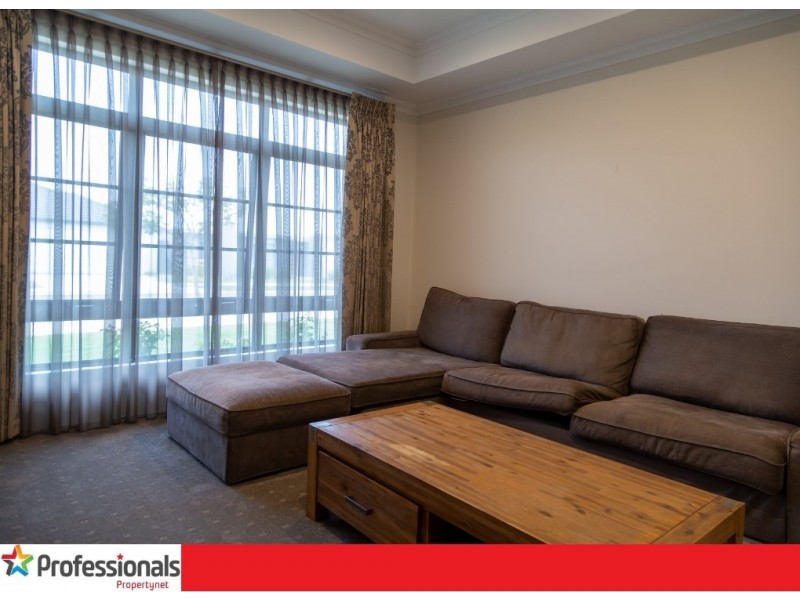 38 Silvershot Avenue, Harrisdale WA 6112