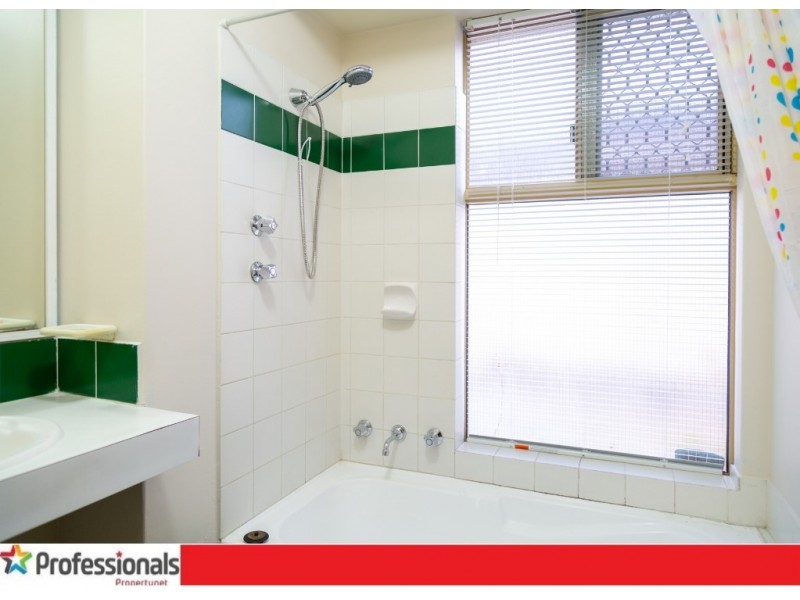 7 Penrose Court, Maddington WA 6109