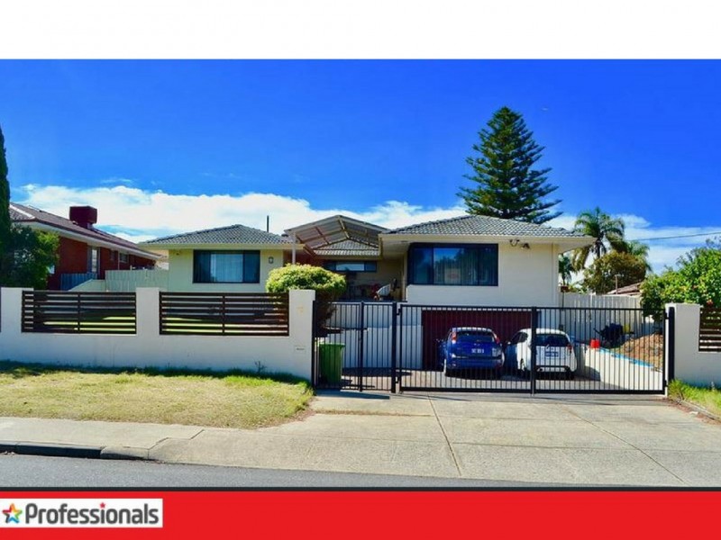 18 Marlow Way, Thornlie WA 6108