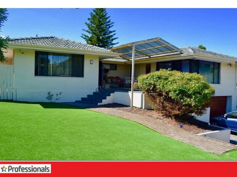 18 Marlow Way, Thornlie WA 6108