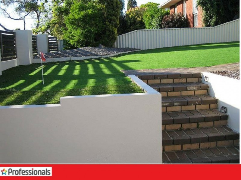 18 Marlow Way, Thornlie WA 6108