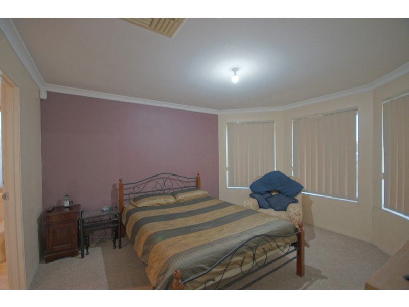 103 Minerva Loop, Success WA 6164