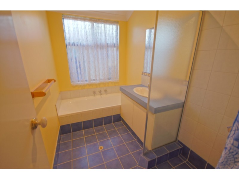 103 Minerva Loop, Success WA 6164