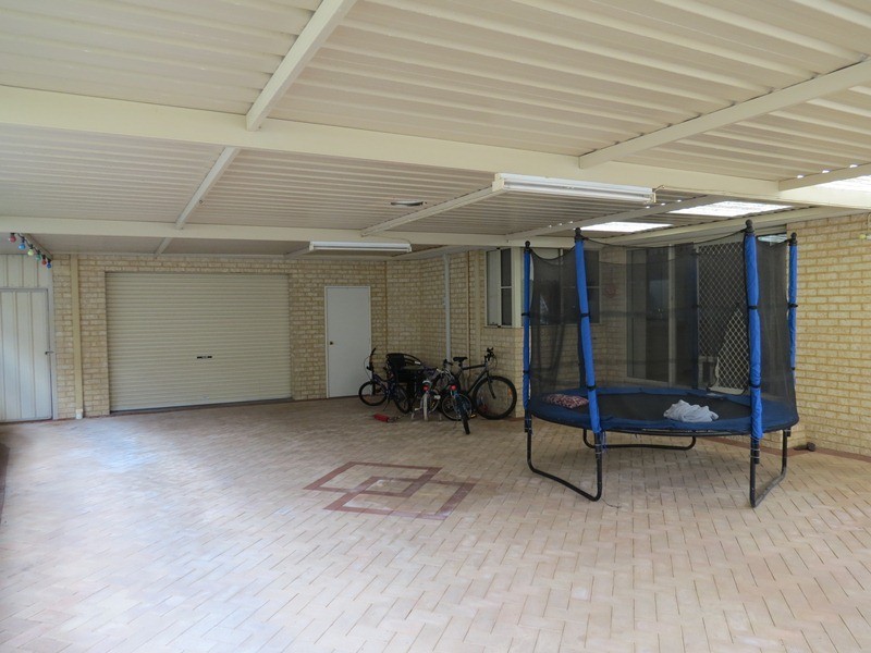 LEASED 3 Shoalhaven Rise, Success WA 6164