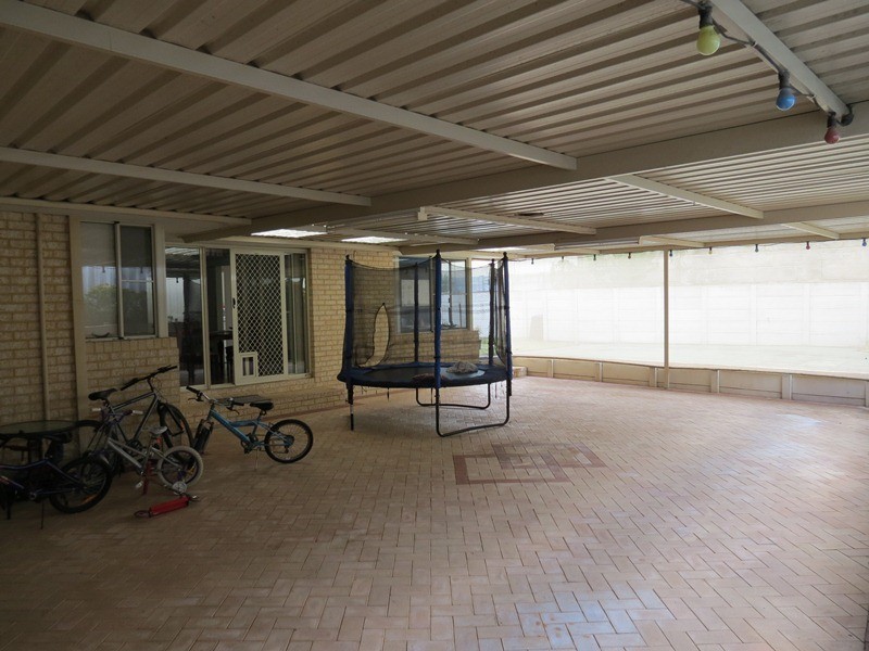 LEASED 3 Shoalhaven Rise, Success WA 6164