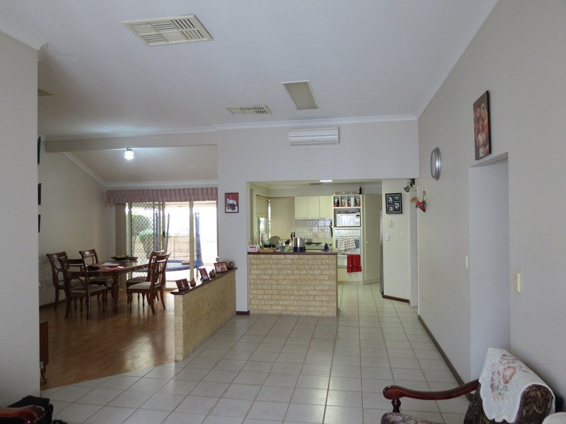 LEASED 3 Shoalhaven Rise, Success WA 6164