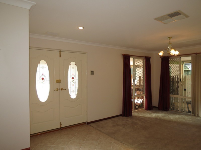 25 Jakovich Circuit, Atwell WA 6164