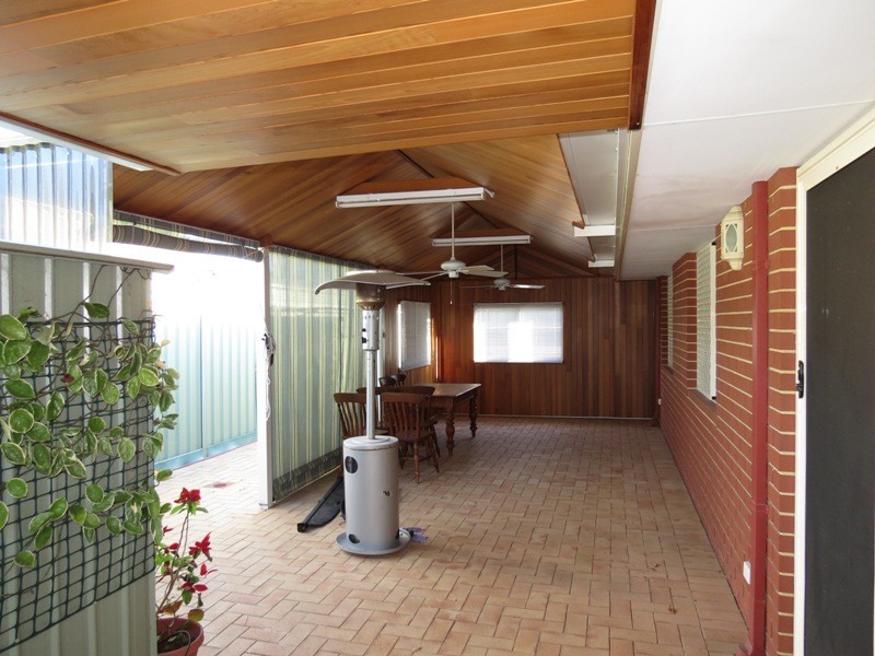 25 Jakovich Circuit, Atwell WA 6164