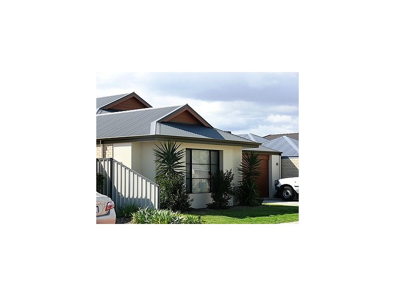 LEASED 8 Tongaroo Blvd, Success WA 6164