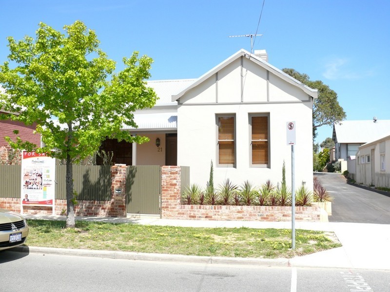 21  Lefroy Road, South Fremantle WA 6162