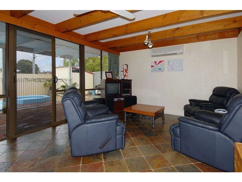 52 Colins Road, Willetton WA 6155