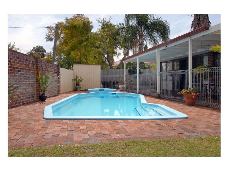 52 Colins Road, Willetton WA 6155