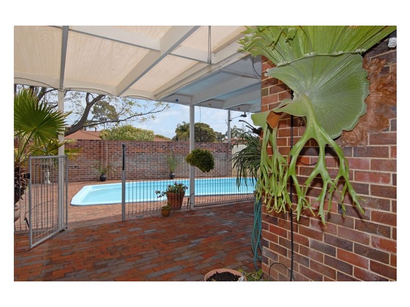 52 Colins Road, Willetton WA 6155