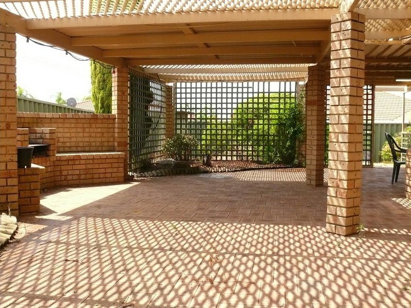 9 Crampton Elbow, Murdoch WA 6150