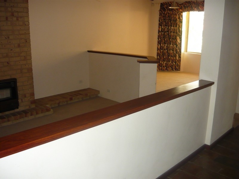 9 Crampton Elbow, Murdoch WA 6150