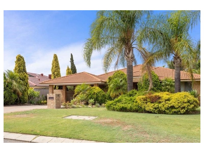 LEASED 23 Minyon Circuit, Atwell WA 6164