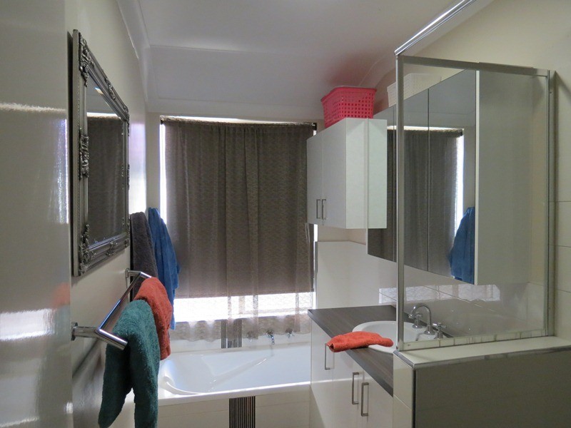 LEASED 100 Brenchley Drive, Atwell WA 6164