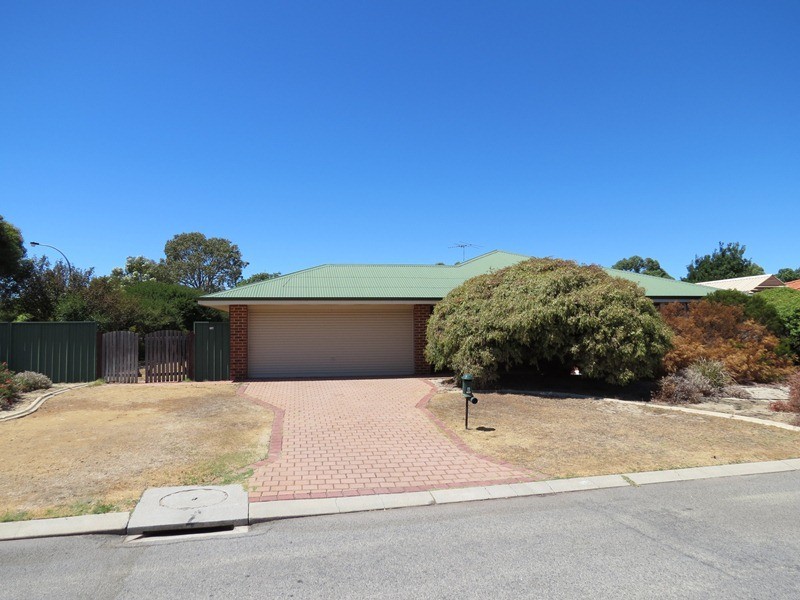 6 BUSS WAY, Atwell WA 6164