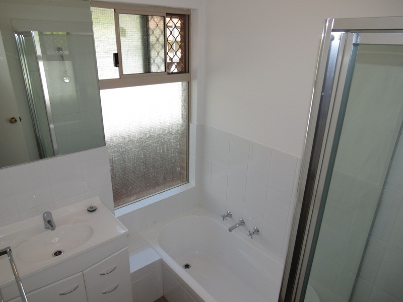 6 BUSS WAY, Atwell WA 6164