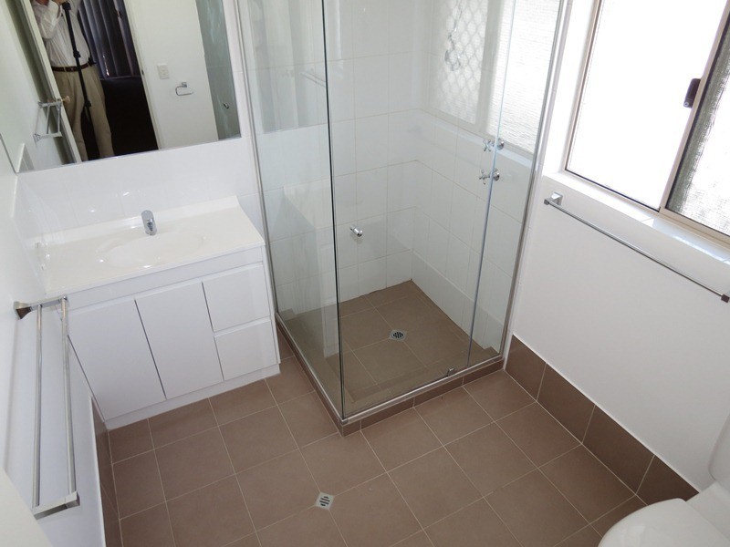 6 BUSS WAY, Atwell WA 6164
