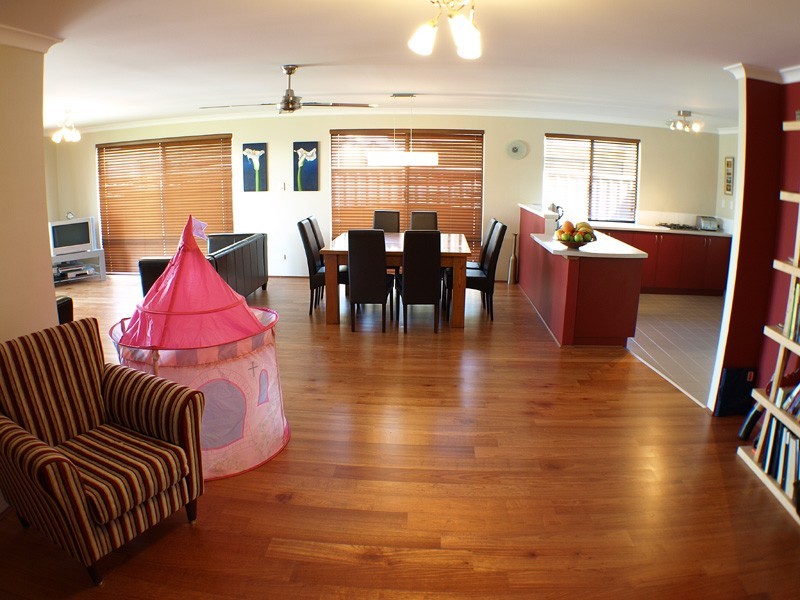 84 Princeton Cct, Aubin Grove WA 6164