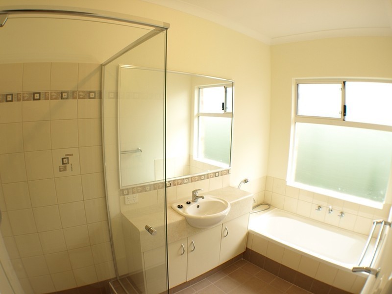 22 New England Vista, Aubin Grove WA 6164