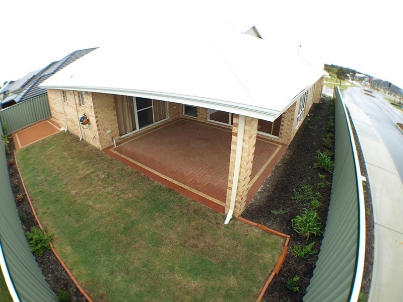22 New England Vista, Aubin Grove WA 6164
