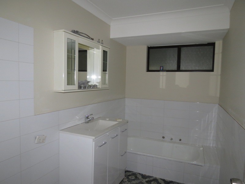 17 Tarndale Way, South Lake WA 6164