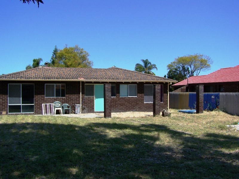 9 Rainbow ct, Gosnells WA 6110