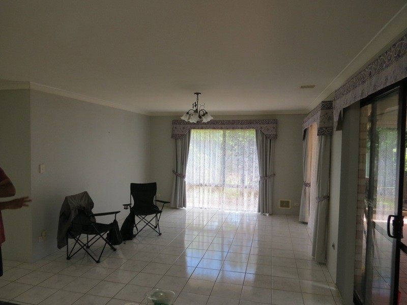 28 Lakehurst Way, Atwell WA 6164