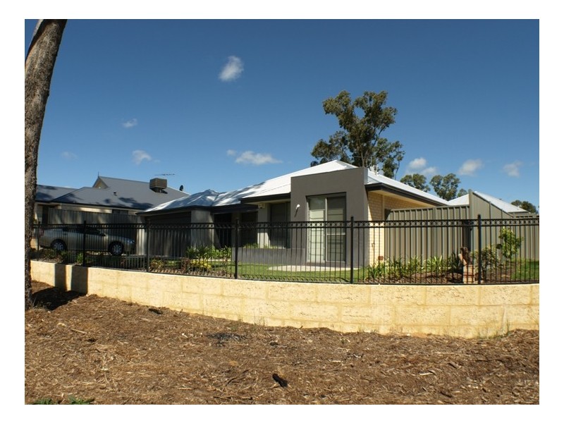 9 Shanklin Court, Wellard WA 6170