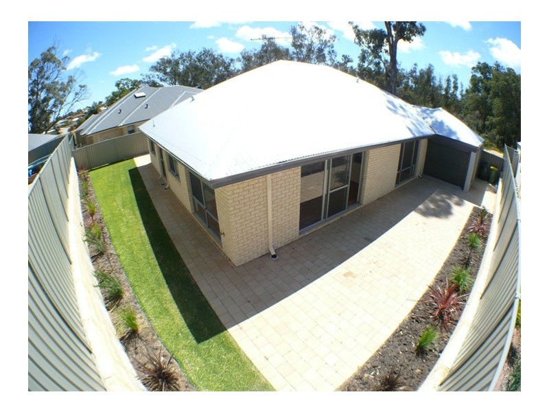 9 Shanklin Court, Wellard WA 6170