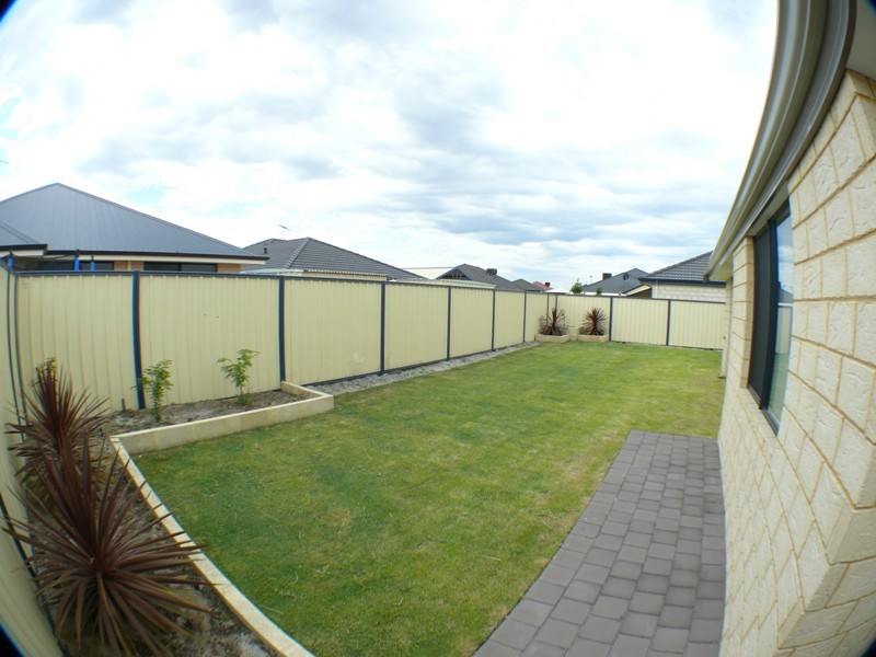 23 Georgia Way, Success WA 6164