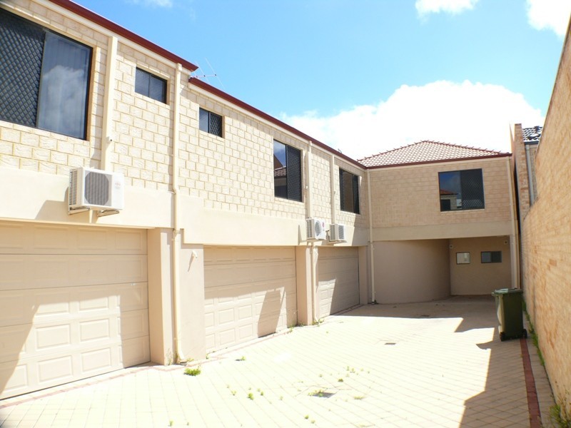 2/1 Notinghill Street, Joondalup WA 6027
