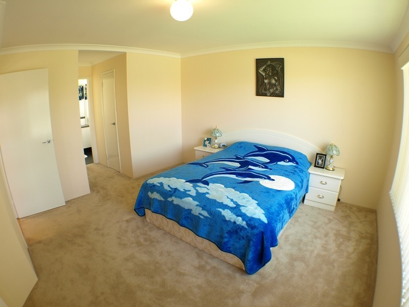 3 Nesbit Place, Success WA 6164