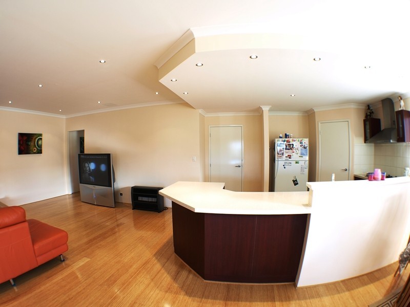 3 Nesbit Place, Success WA 6164
