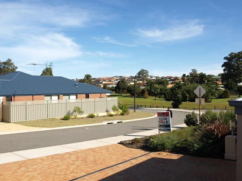 12 Ringwood Loop, Wellard WA 6170