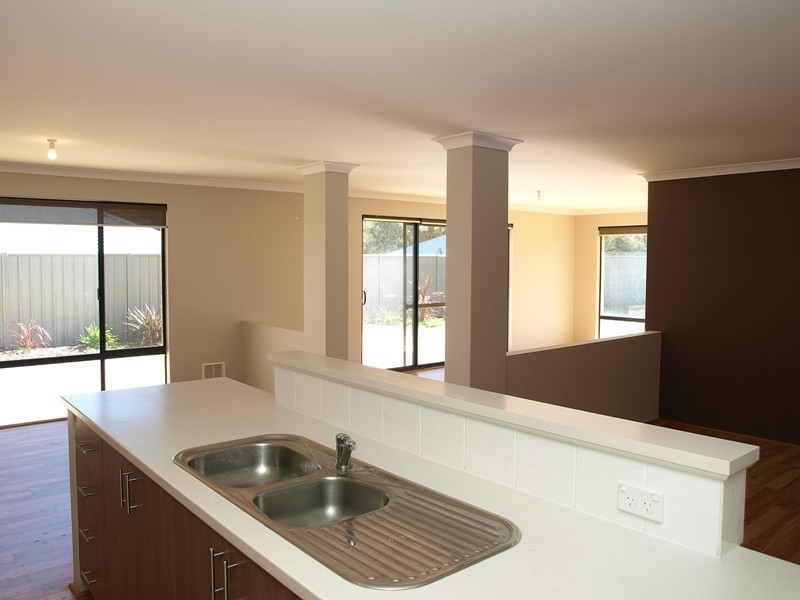 12 Ringwood Loop, Wellard WA 6170