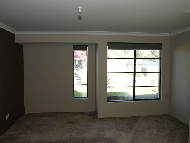 12 Ringwood Loop, Wellard WA 6170