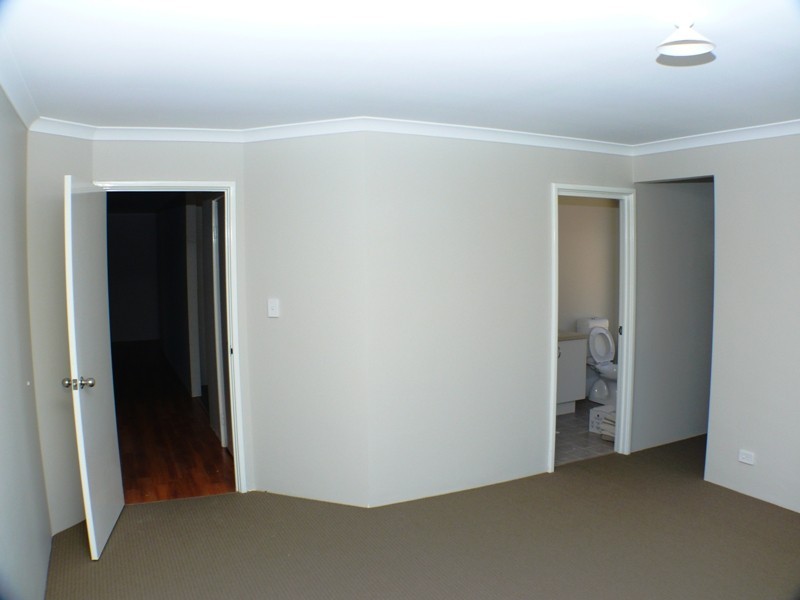 4 Neroli Link, Atwell WA 6164