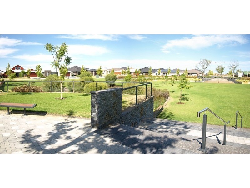 16 Giverny Gardens, Aubin Grove WA 6164