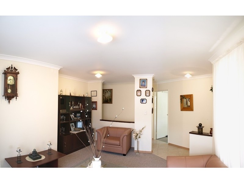 12 Rosehill Court, Atwell WA 6164